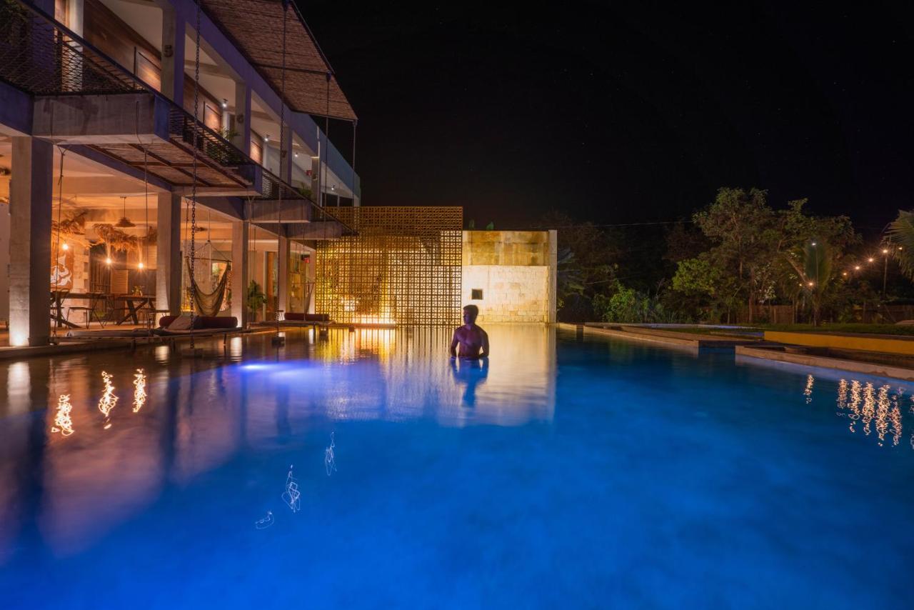 Hotel Makaaba Eco-Boutique Bacalar Eksteriør bilde The swimming pool at the hotel