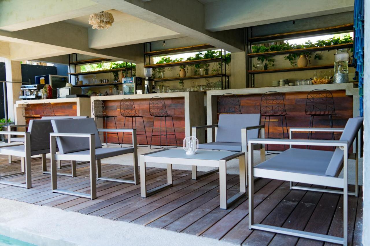 Hotel Makaaba Eco-Boutique Bacalar Eksteriør bilde The bar at the rooftop pool